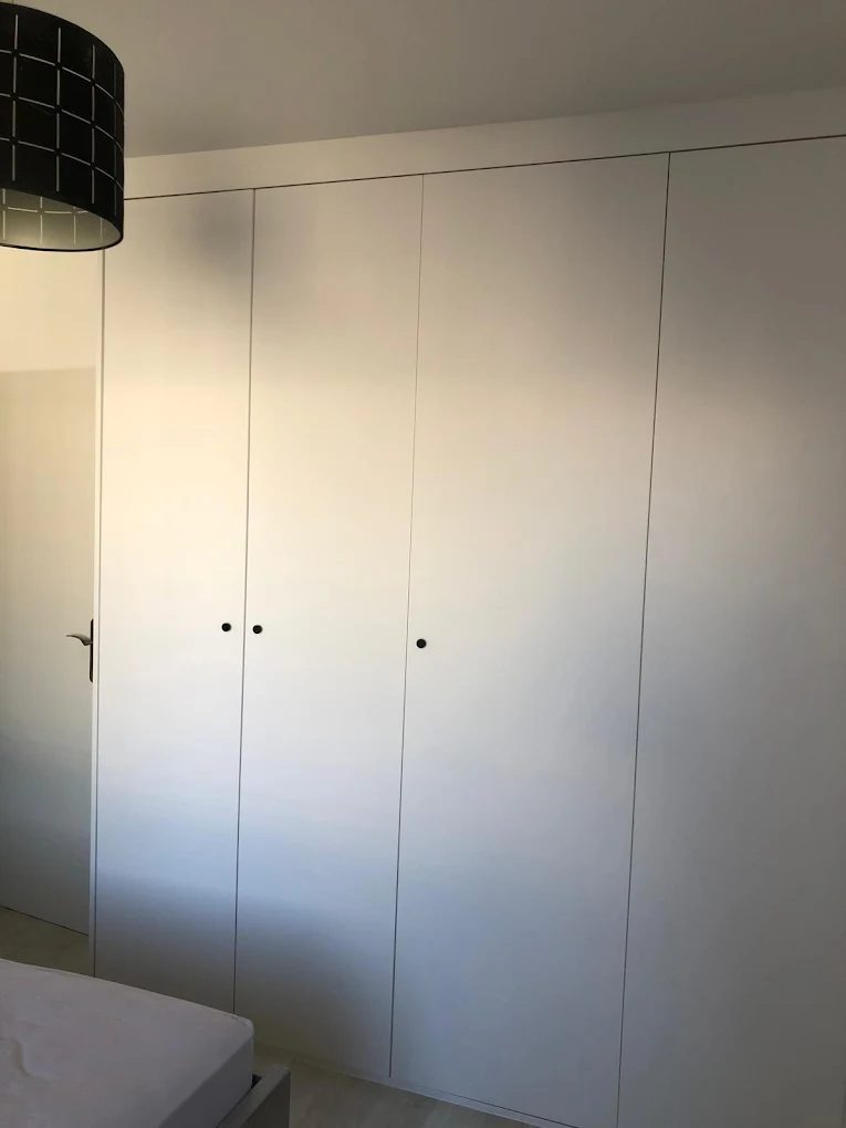Intervention — Placards sur mesure